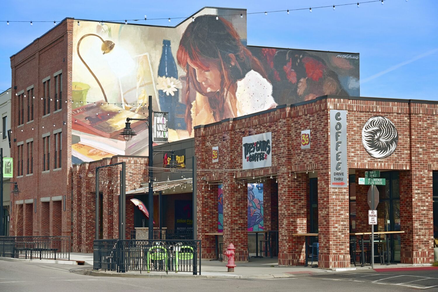 West Main - Neighborhood