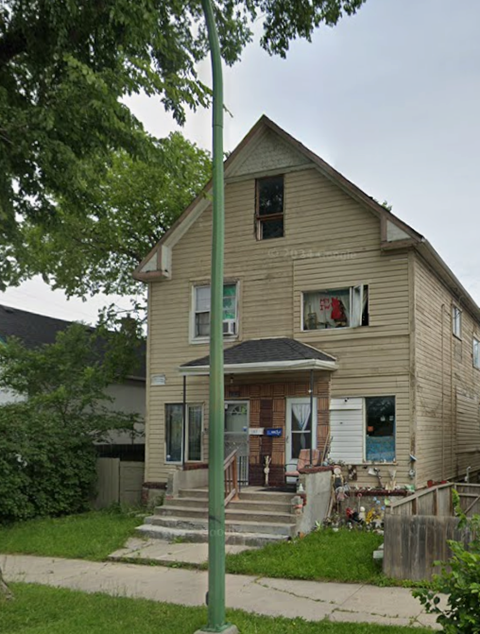 185 Burrows Ave 3 Beds Apartment for Rent