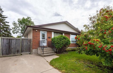 11 Kayhans Dr 2 Beds Apartment for Rent