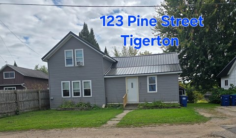 123 Pine Street 3 Beds Apartment for Rent