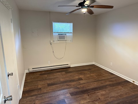 133 W Cornwallis Road 3 Beds Apartment for Rent