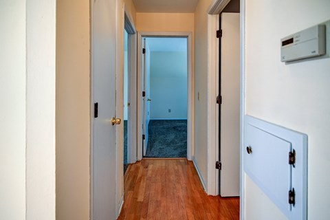 12 Brompton Circle 2 Beds Apartment for Rent
