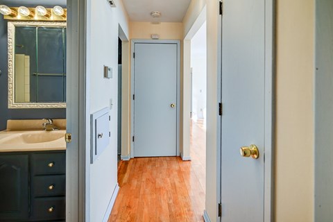 12 Brompton Circle 2 Beds Apartment for Rent