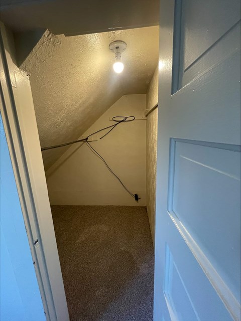 717 East 3Rd Street 3 Beds Apartment for Rent