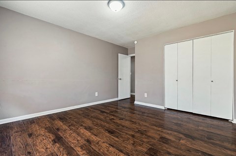 724 Eastern Manor Lane 3 Beds Apartment for Rent