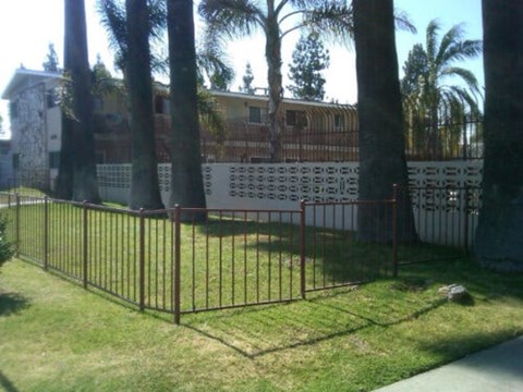 4120-60 Kingsley Avenue Studio-2 Beds Apartment for Rent