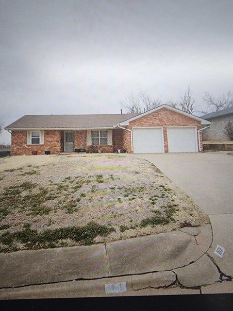 1101 North Rosebrier Drive 3 Beds Apartment for Rent