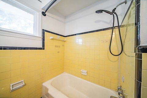 831 Lovick Street 3 Beds Apartment for Rent