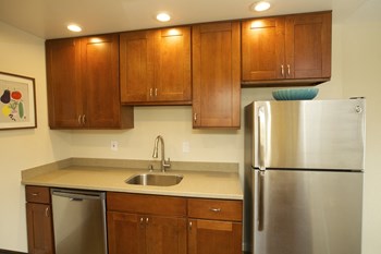 1147 Garfield Avenue 2 Beds Apartment for Rent - Photo Gallery 24