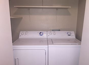 Washer/Dryer Included*