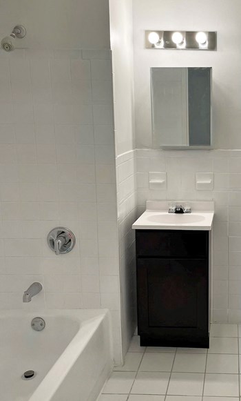 40 Jackson Street 1-3 Beds Apartment, Affordable for Rent - Photo Gallery 4