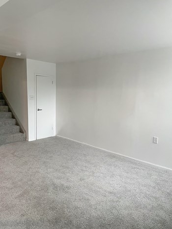 40 Jackson Street 1-3 Beds Apartment, Affordable for Rent - Photo Gallery 5