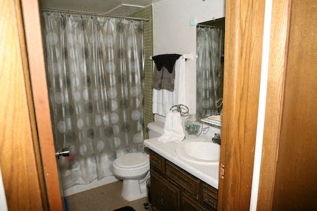 Bathroom unit of Westover Apartments