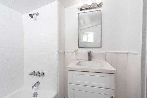 Unit #109 21818 Vista Rd 2 Beds Apartment for Rent