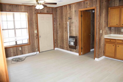 1291 Scr 10 3 Beds Apartment for Rent