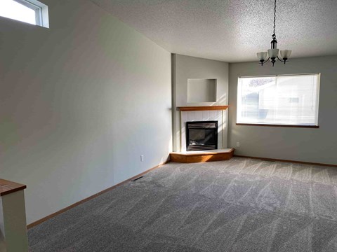 1319 32Nd Street Circle South 4 Beds Apartment for Rent