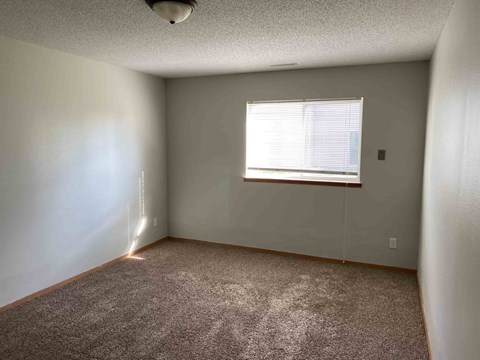 1319 32Nd Street Circle South 4 Beds Apartment for Rent