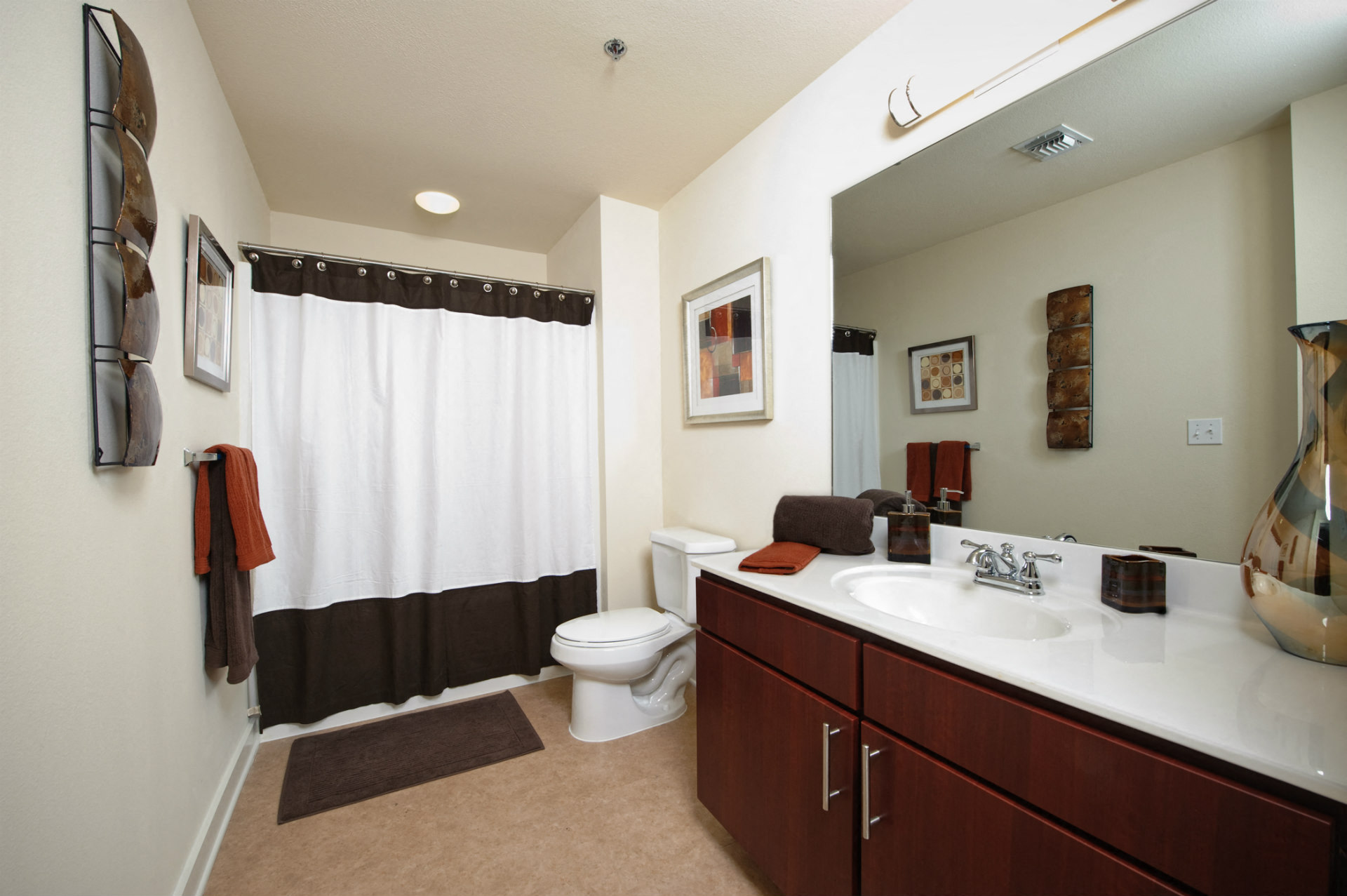 Crescent Club New Orleans Bathroom