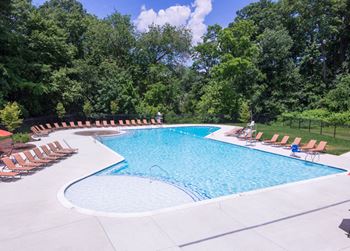 Swimming Pool with Free Wi-Fi and Splash Pad at Courthouse Square Apartments, Towson, Maryland