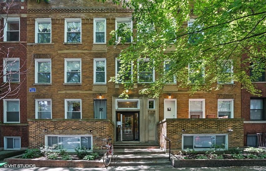 5432-44 S. Woodlawn Ave. Studio-4 Beds Apartment for Rent - Photo Gallery 1