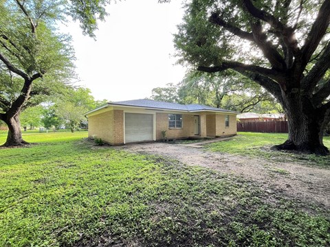 409 Labradford Dr 3 Beds Apartment for Rent