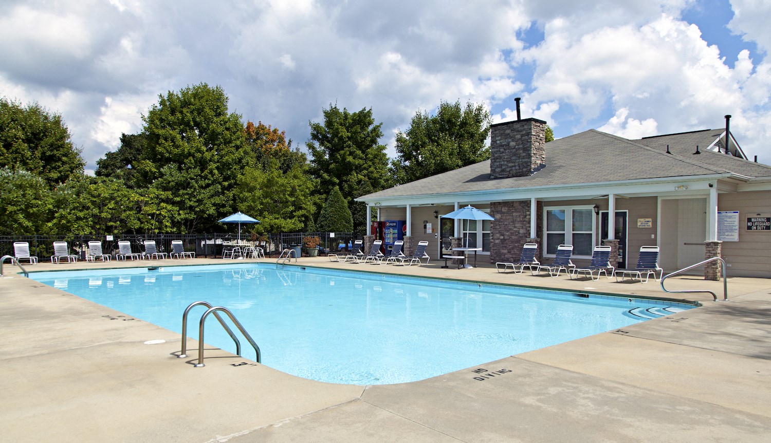 Best 2 Bedroom Apartments in Burlington, NC: from $950 | RENTCafé