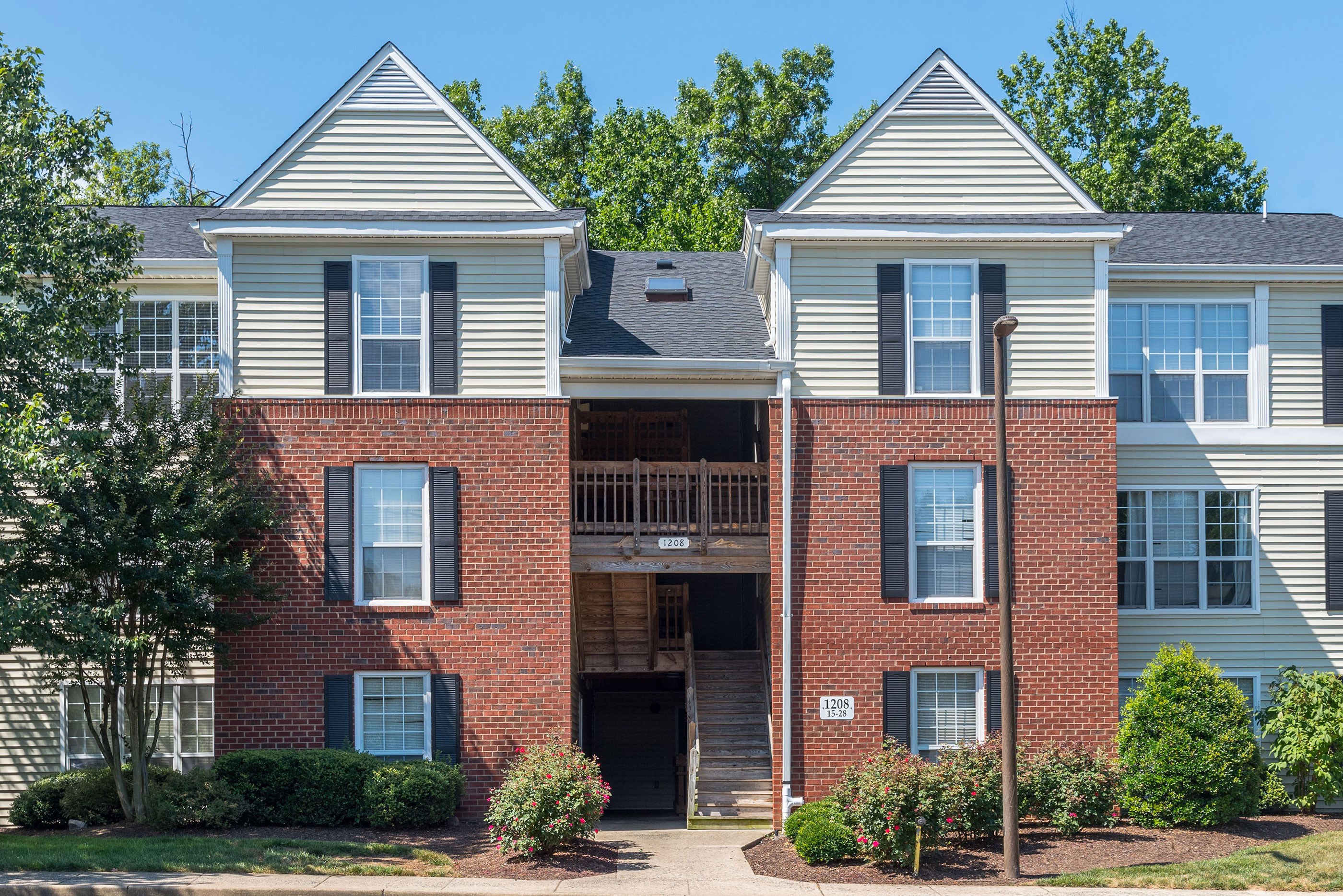Townsend Square Apartments, 1100 Townsend Boulevard, Fredericksburg, VA