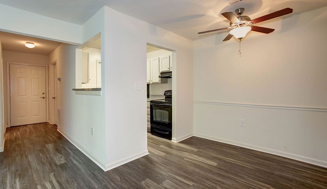 Townsend Square Apartments, 1100 Townsend Boulevard, Fredericksburg, VA