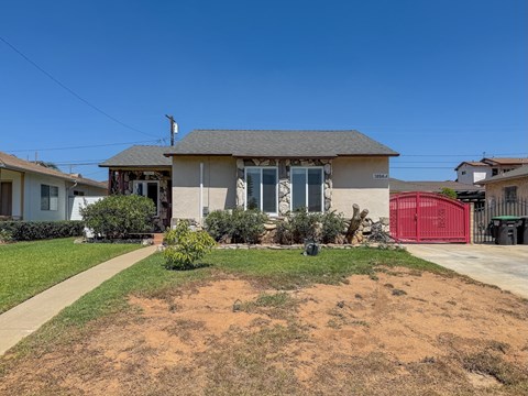 389 West Floral Drive 4 Beds Apartment for Rent