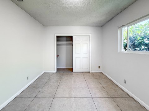 389 West Floral Drive 4 Beds Apartment for Rent
