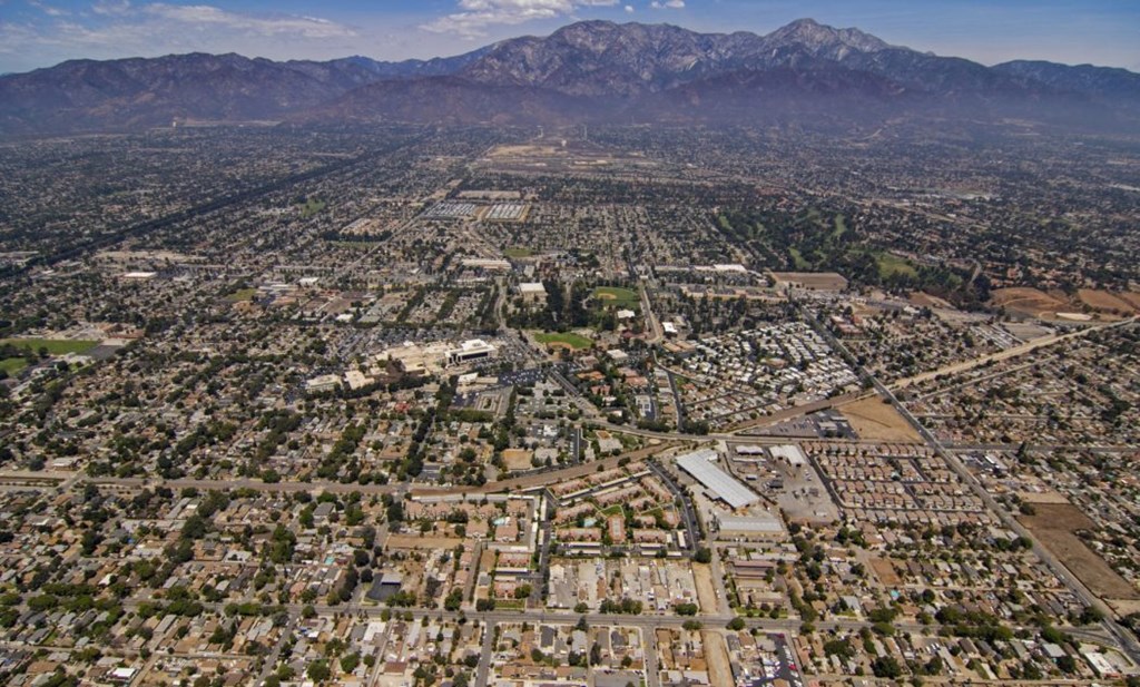 Great Location at The Oaks Apartments, Upland, CA
