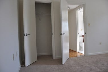 5819 N. Washington Blvd Suite A 1-3 Beds Apartment for Rent - Photo Gallery 1