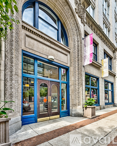 Source URL: https://prod-avail.s3.amazonaws.com/public_images/38571836/listing/1136_Washington_Avenue__407-Lo-Res-3.jpg
