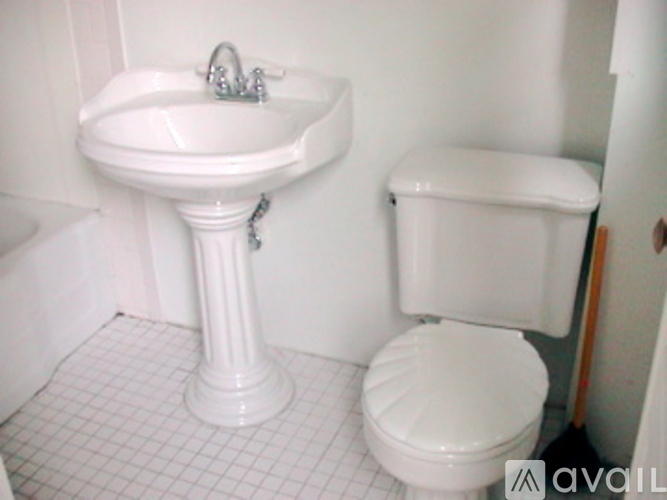 Source URL: https://prod-avail.s3.amazonaws.com/public_images/31869730/listing/DSC00059.jpg