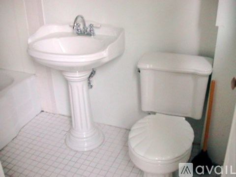 Source URL: https://prod-avail.s3.amazonaws.com/public_images/31869730/listing/DSC00059.jpg