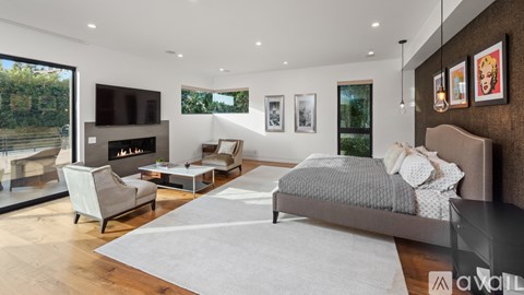 Source URL: https://prod-avail.s3.amazonaws.com/public_images/37274054/listing/Edinburgh-mls_(23).jpg