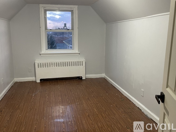 Source URL: https://prod-avail.s3.amazonaws.com/public_images/41933577/listing/IMG_4047.jpeg