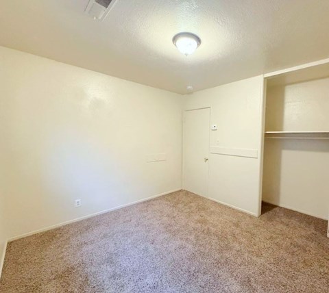 2559 Ballantyne Dr. 3 Beds Apartment for Rent