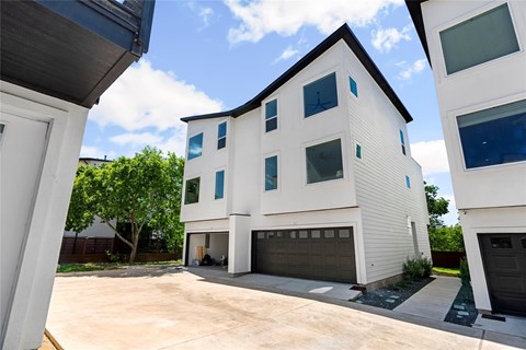 1417 Kramer Lane #21 3 Beds Apartment for Rent