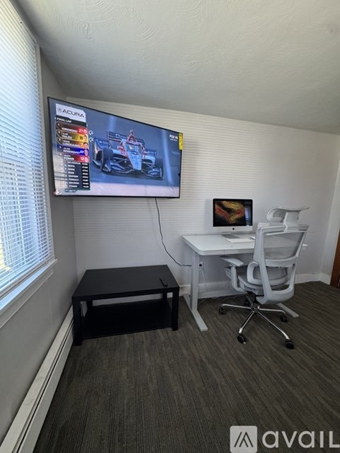 A private room for rent is available for rent.