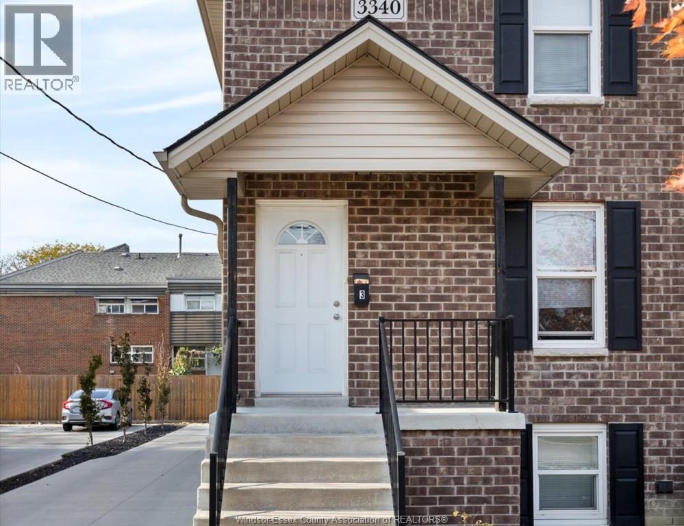 A house with the number 3340 on it.