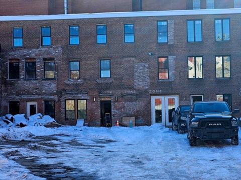 406 Main Street Studio-2 Beds Apartment for Rent