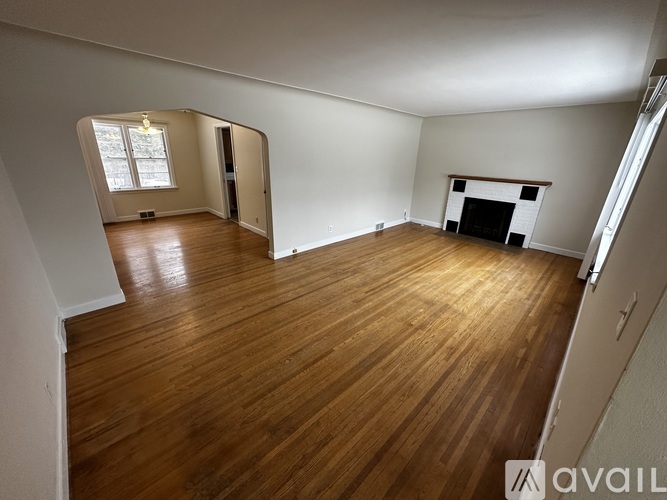 5005 Glenwood St 2 Beds Single Family Home for Rent - Photo gallery 3