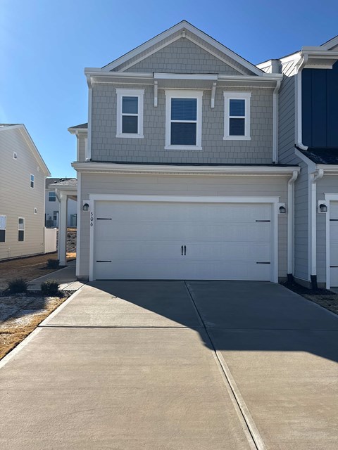 506 Sunset Lake Dr 3 Beds Apartment for Rent