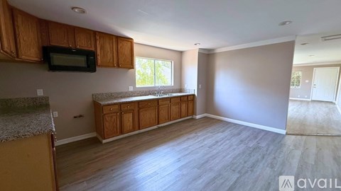 1542 Ricardo St 3 Beds Apartment for Rent