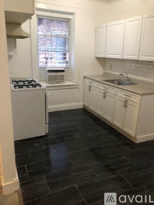 128 S Durand Pl