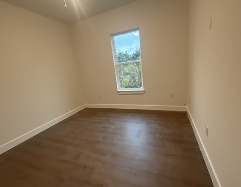 309 Lakewood Lane 3 Beds Apartment for Rent