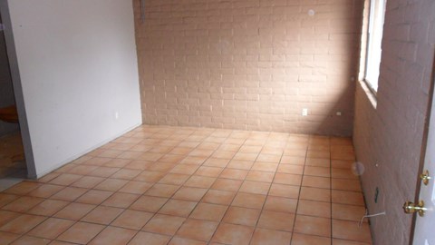 442 S Hobson 2 Beds Apartment for Rent