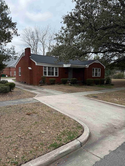 815 Duke St. 3 Beds Apartment for Rent