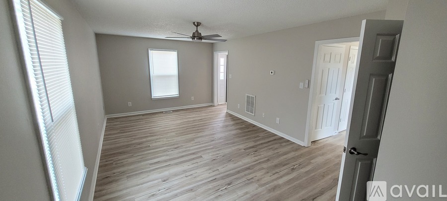 4505 Southern Webbing Mill Rd 3 Beds Single Family Home for Rent - Photo gallery 1